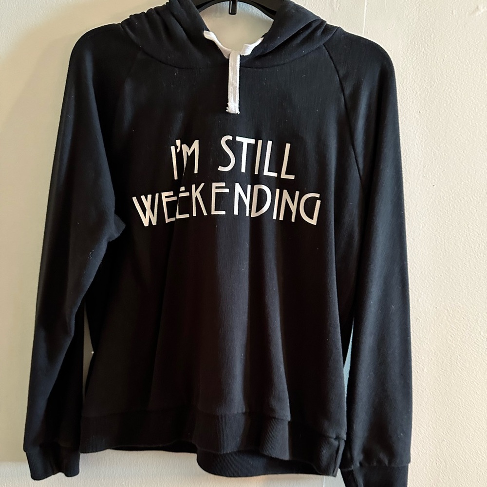 Venus pullover hoodie.. says I am still weekending size medium..